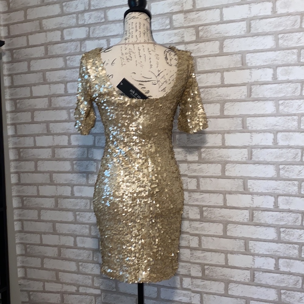Ark & Co Gold Sequin Cocktail Dress Short Sleeve Party Midi Size S NWT - Picture 4 of 6